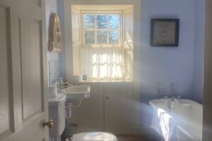 Square Cottage · Bathroom