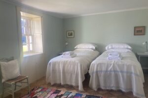 Square Cottage · Twin room